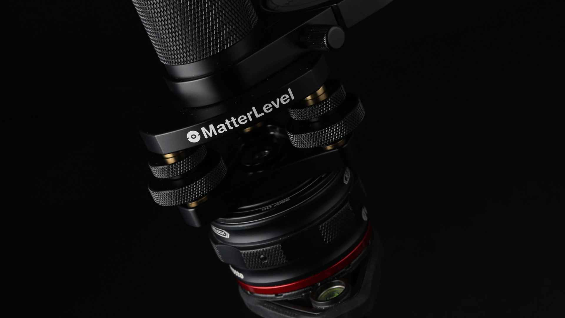 matterwedge-matterport-pro3-door-stop-pouch